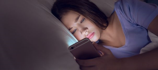 Charla para familias ¿Qué están diciendo nuestros hijos? Jerga juvenil, redes sociales y el riesgo del sexting