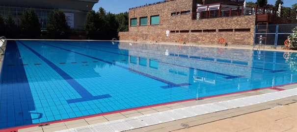 Día Dejóvenes en la Piscina 