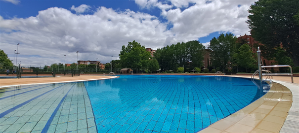 Día Dejóvenes en la Piscina 2025
