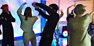 Los Sábados en DJ