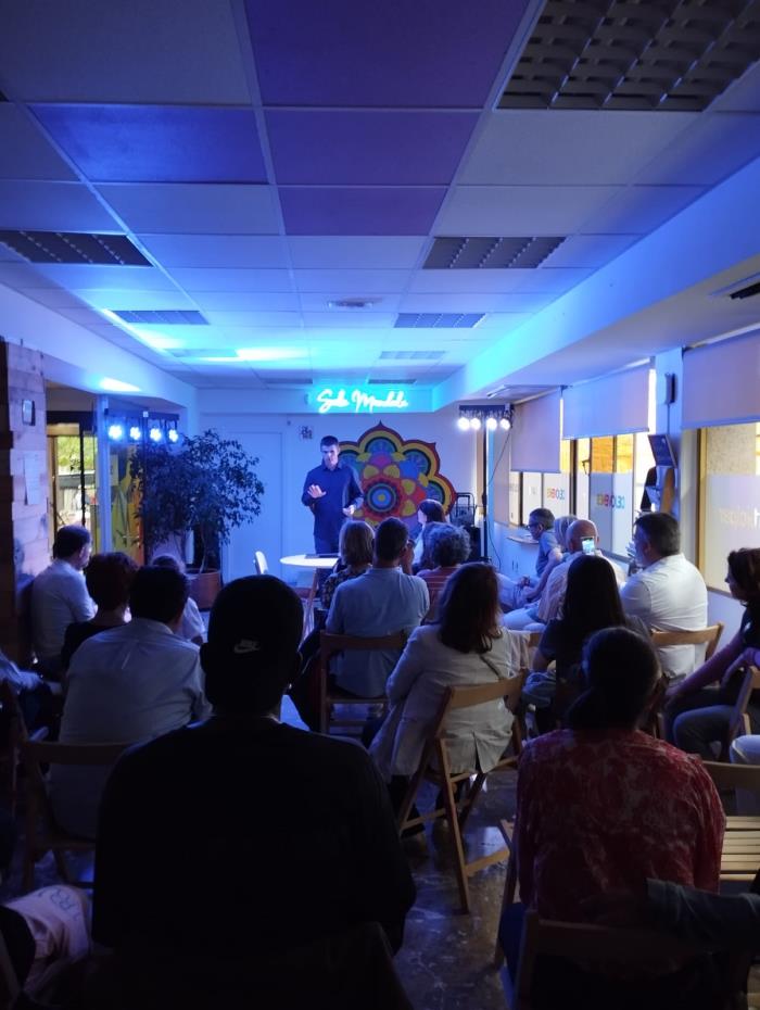 _Espectáculo de magia de Alexcardini_ _Espectáculo de magia de Alexcardini_